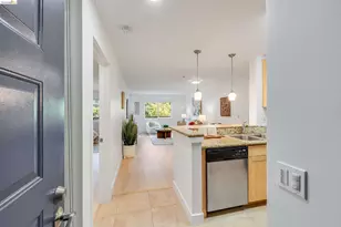 6400 Christie Ave, Emeryville, CA 94608 - Photo 2