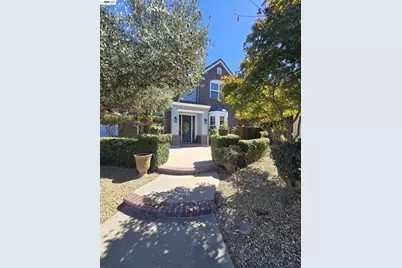 1896 Lourdes Court, Tracy, CA 95304 - Photo 2