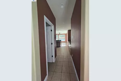 1896 Lourdes Court, Tracy, CA 95304 - Photo 8
