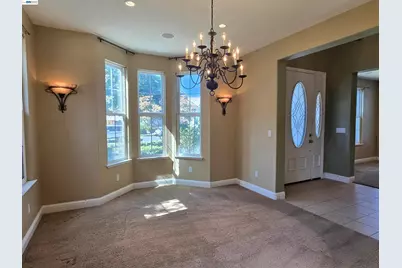 1896 Lourdes Court, Tracy, CA 95304 - Photo 6