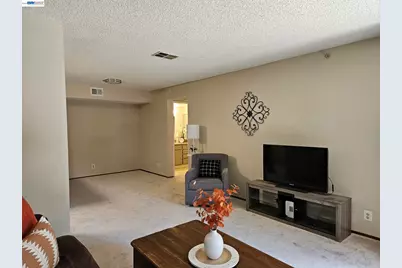 247 Warren Cmn, Fremont, CA 94539 - Photo 8