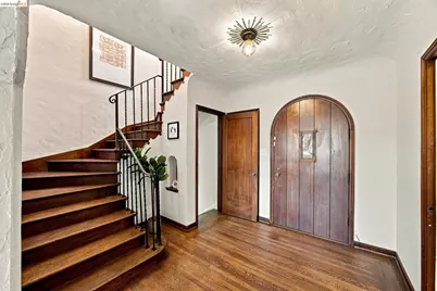 939 Hillcroft Circle, Oakland, CA 94610 - Photo 18
