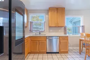 15079 Costela St, San Leandro, CA 94579 - Photo 10