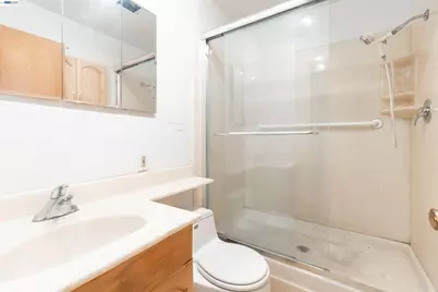 16182 Via Media, San Lorenzo, CA 94580 - Photo 10