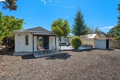 4833 Shetland Ave., Oakland, CA 94605 - Photo 24