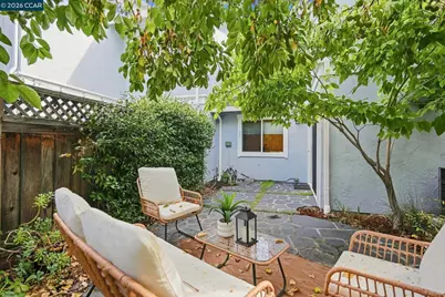 79 Fountainhead Ct, Martinez, CA 94553 - Photo 12