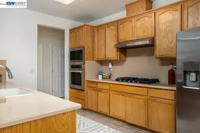 5506 Dawnview Way, Antioch, CA 94531 - Photo 12