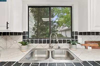 39 Janin Pl, Pleasant Hill, CA 94523 - Photo 14