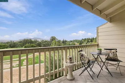 39 Janin Pl, Pleasant Hill, CA 94523 - Photo 10