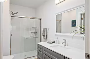201 3rd St, Oakland, CA 94607 - Photo 32