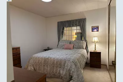 29284 Harpoon Way, Hayward, CA 94544 - Photo 32
