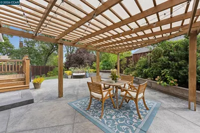 164 Lucinda Ln, Pleasant Hill, CA 94523 - Photo 14