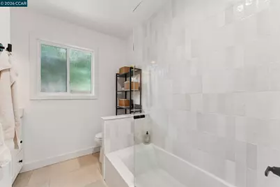 164 Lucinda Ln, Pleasant Hill, CA 94523 - Photo 24