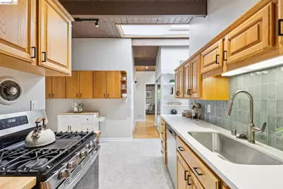 7820 Potrero Ave, El Cerrito, CA 94530 - Photo 12