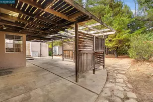 5613 Likins Ave, Martinez, CA 94553 - Photo 44