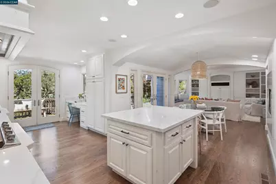71 Scenic Drive, Orinda, CA 94563 - Photo 10