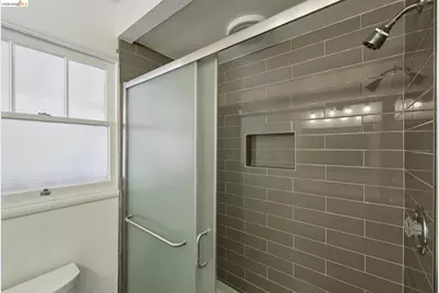 2 Mall Court, Oakland, CA 94611 - Photo 38