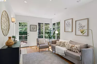 2 Mall Court, Oakland, CA 94611 - Photo 30