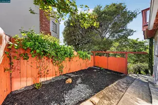 907 Glendome Cir, Oakland, CA 94602 - Photo 46