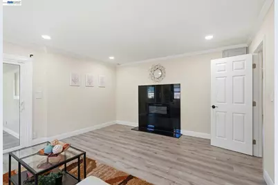 1204 Vistagrand Dr, San Leandro, CA 94577 - Photo 20