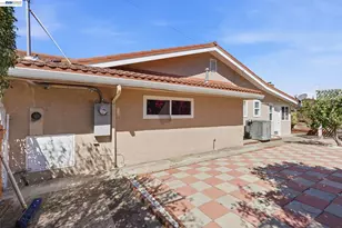 1204 Vistagrand Dr, San Leandro, CA 94577 - Photo 54