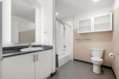 285 Main Street #404, San Francisco, CA 94105 - Photo 14