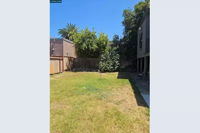 1056 55th Street, Oakland, CA 94608 - Photo 28