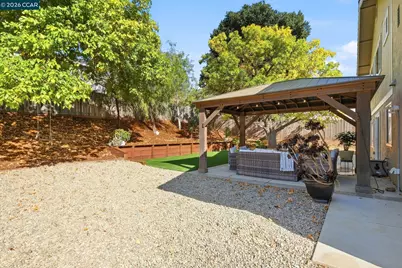 881 Oxford Way, Benicia, CA 94510 - Photo 40