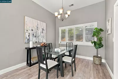 881 Oxford Way, Benicia, CA 94510 - Photo 14