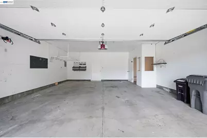 85 Samaria Ln, Oakland, CA 94619 - Photo 24
