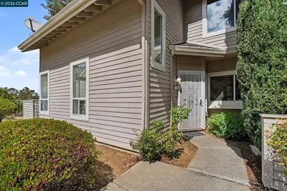 116 Whaler Cir, Hercules, CA 94547 - Photo 2