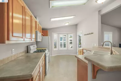 3263 Vineyard Ave. #16, Pleasanton, CA 94566 - Photo 12