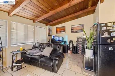 24024 Park St, Hayward, CA 94541 - Photo 32