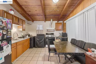 24024 Park St, Hayward, CA 94541 - Photo 30