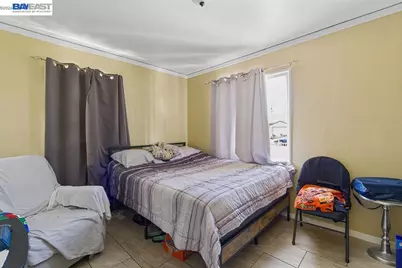 24024 Park St, Hayward, CA 94541 - Photo 10