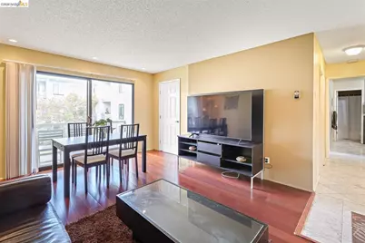 8 Commodore Dr #C359, Emeryville, CA 94608 - Photo 6
