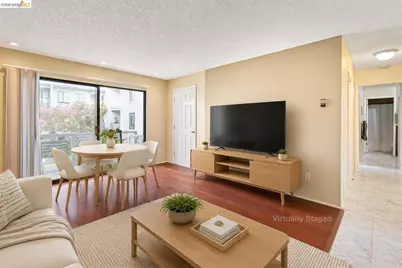 8 Commodore Dr #C359, Emeryville, CA 94608 - Photo 1