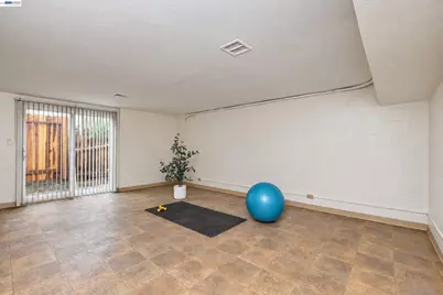 233 Fairmont Ave, Vallejo, CA 94590 - Photo 10