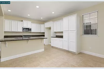 1310 Indian Runner Dr, Roseville, CA 95747 - Photo 4