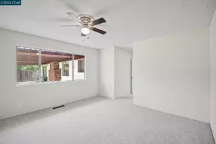 879 Greenway Dr, Martinez, CA 94553 - Photo 22
