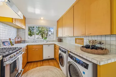 1024 Overlook Rd, Berkeley, CA 94708 - Photo 24