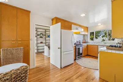 1024 Overlook Rd, Berkeley, CA 94708 - Photo 22