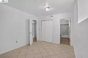 2244 20th St, Oakland, CA 94606 - Photo 76