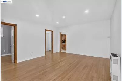 2244 20th St, Oakland, CA 94606 - Photo 42