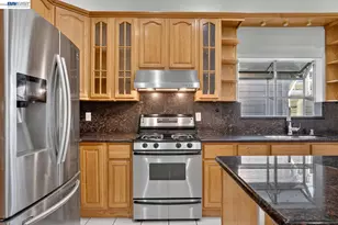 2244 20th St, Oakland, CA 94606 - Photo 22