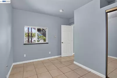 2244 20th St, Oakland, CA 94606 - Photo 62