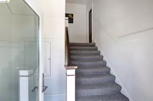 873 Erie, Oakland, CA 94610 - Photo 32
