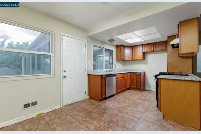 1321 Aster Dr, Antioch, CA 94509 - Photo 4