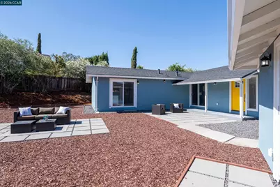 258 Azalea Court, Fairfield, CA 94533 - Photo 8