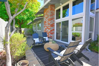 48 Rolling Green Circle, Pleasant Hill, CA 94523 - Photo 32
